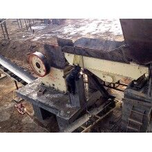 小型顎式破碎機(jī)，霸氣側(cè)漏碎石子